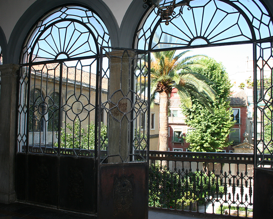 Balcón al patio interior de la facultad de Traducción e Interpretación